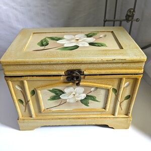Hand-Painted Storage Chest Wooden Box Yellow White Floral Hinged Lid Cottagecore